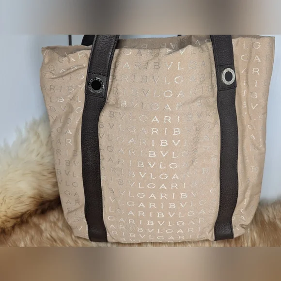 Bvlgari monogram tote with pouch handbag - Picture 2 of 9